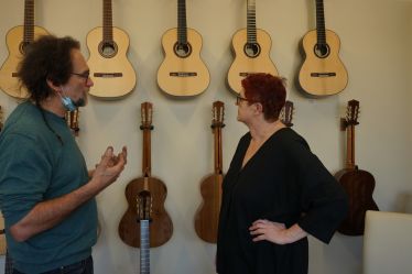 neuer Präsentationsraum Hanika Nativ-Gitarren